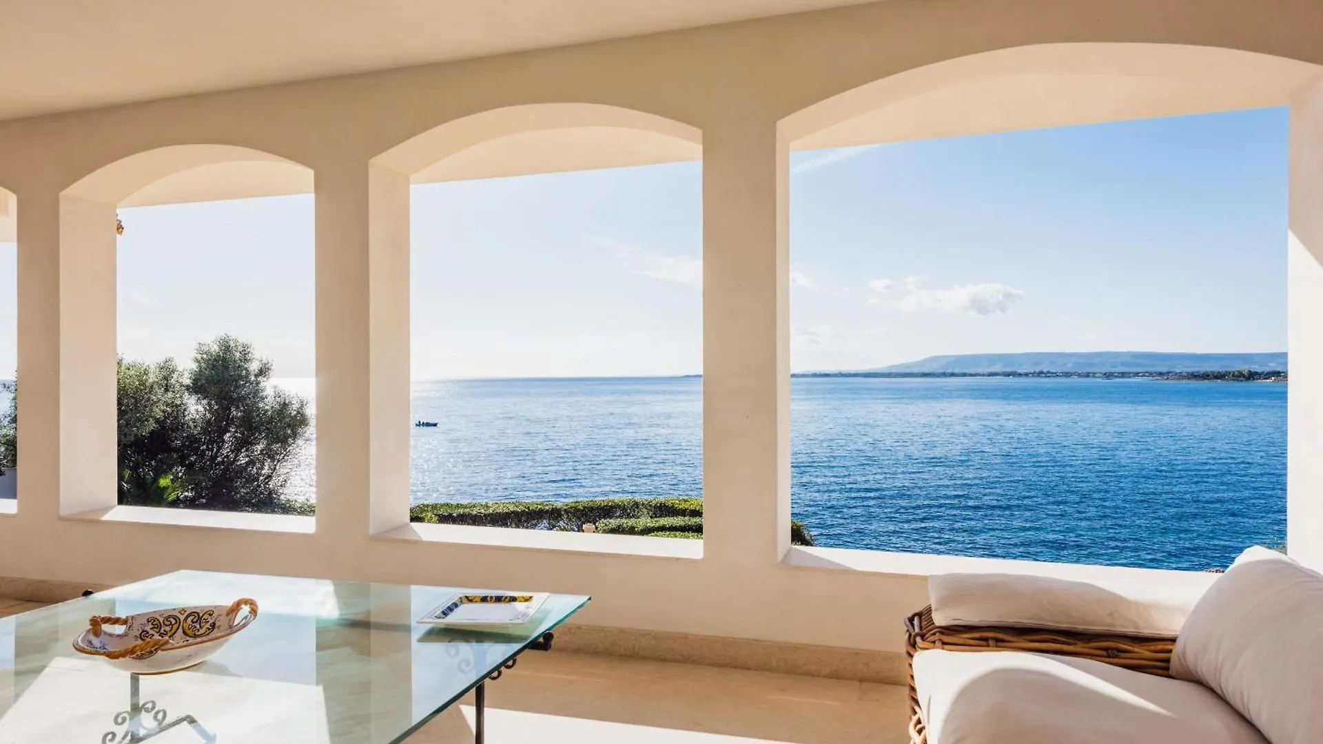 Villa Plemmiria With Private Access To The Sea By Wonderful Italy contacts